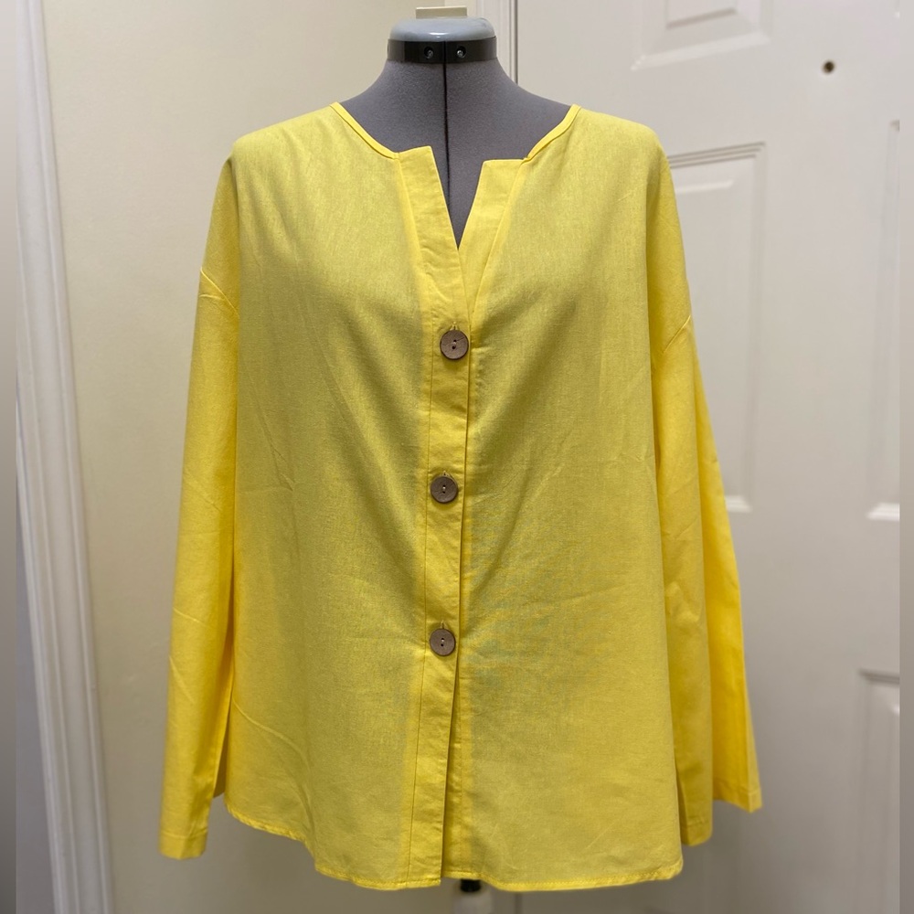 Oversized Yellow Split Neckline 3/4 length sleeve Women’s Blouse/Top size 2XL